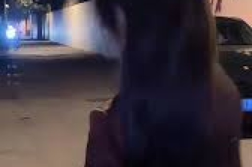 千万网红“阿厦”低俗直播争议如何守住网络直播底线？