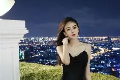 宝爸怕8个月宝宝深夜乘机吵到乘客提前备100副耳塞分发